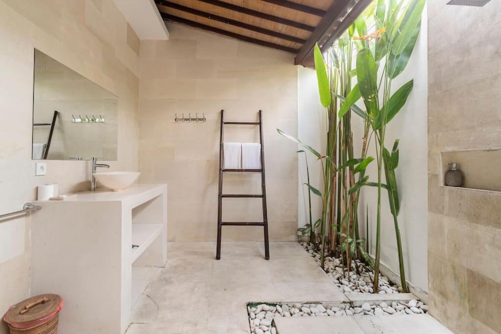 Villa West Indies Ubud, Close To Center Ubud